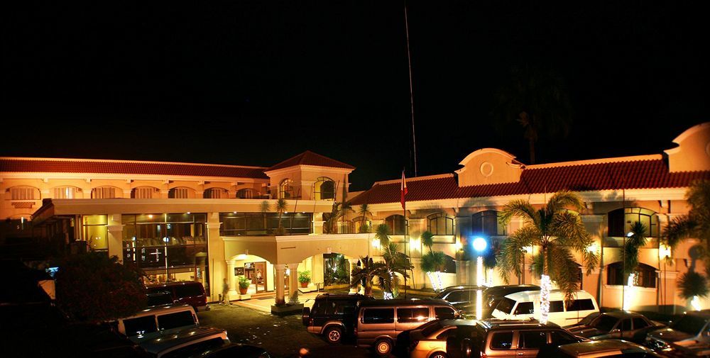 Hotel Del Rio Iloilo City Εξωτερικό φωτογραφία